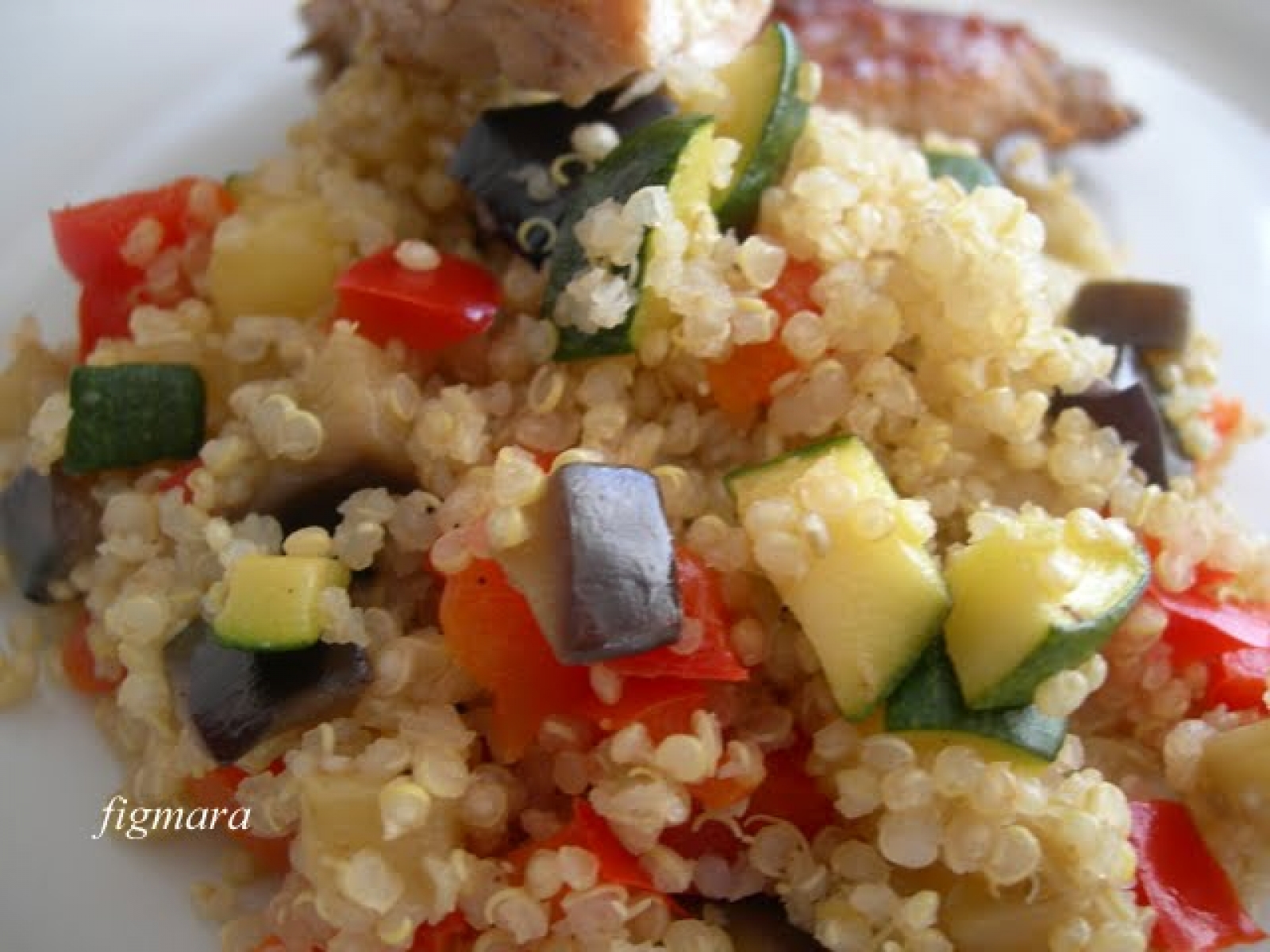 Komosa ryżowa (quinoa) z  bakłażanem