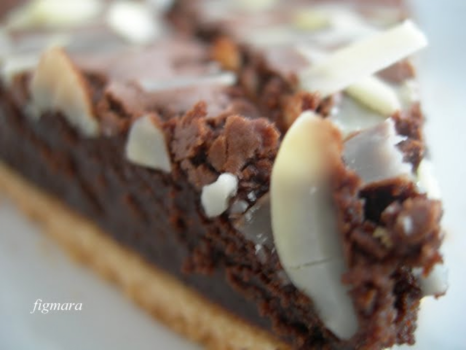 Tarta czekoladowo-migdałowa
